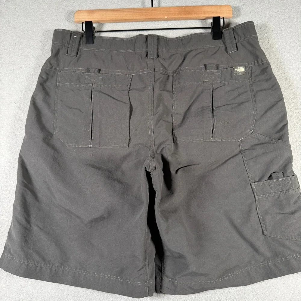 The North Face Mens Gray Hiking Shorts Size 36‎ AXEZ S13 Technical Utility 10in